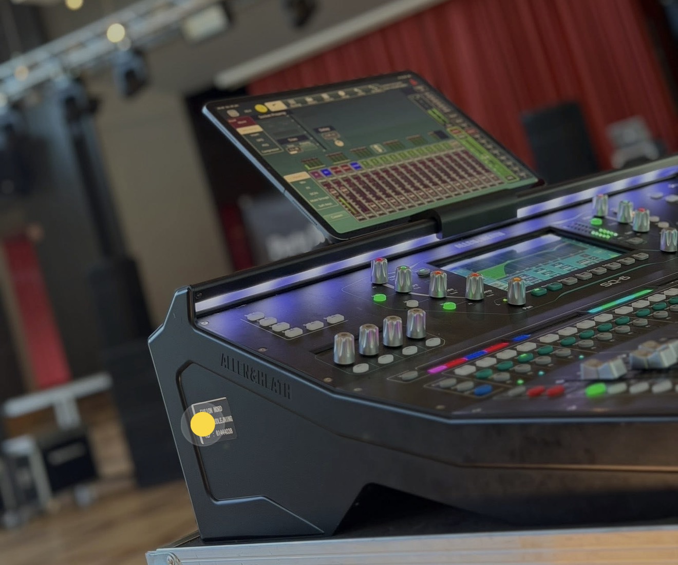 Fusion Nords Allen & Heath SQ-6 livepult